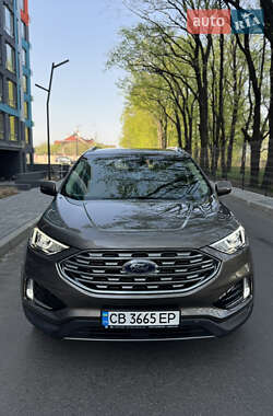 Внедорожник / Кроссовер Ford Edge 2019 в 