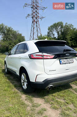 Внедорожник / Кроссовер Ford Edge 2019 в 