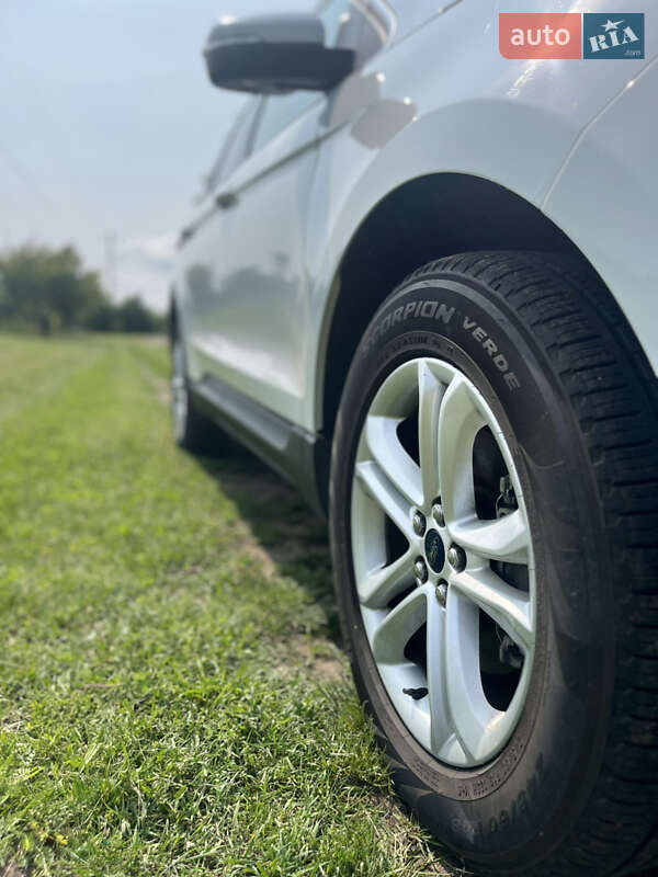 Позашляховик / Кросовер Ford Edge 2019 в Черкасах