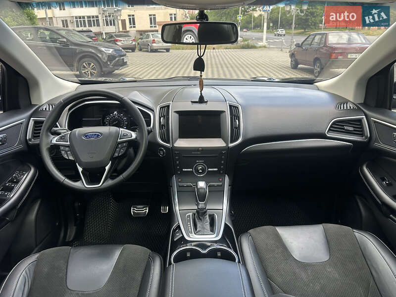 Внедорожник / Кроссовер Ford Edge 2015 в Черноморске