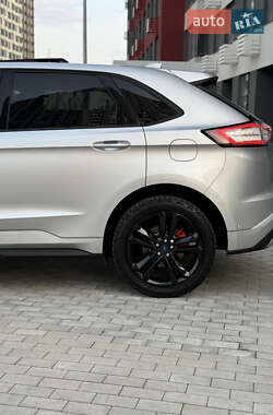 Внедорожник / Кроссовер Ford Edge 2015 в 