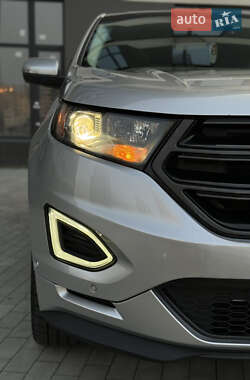 Внедорожник / Кроссовер Ford Edge 2015 в 