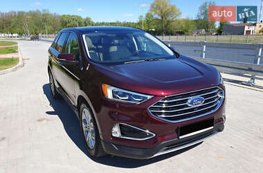 Внедорожник / Кроссовер Ford Edge 2018 в 