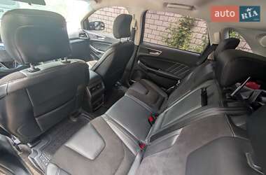 Внедорожник / Кроссовер Ford Edge 2018 в 