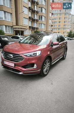 Внедорожник / Кроссовер Ford Edge 2019 в 