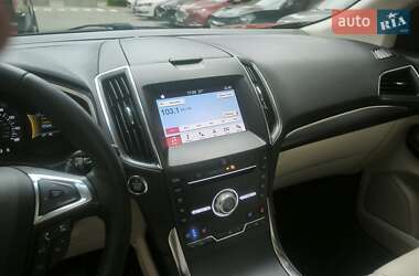 Внедорожник / Кроссовер Ford Edge 2019 в 