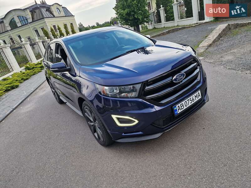 Внедорожник / Кроссовер Ford Edge 2016 в 