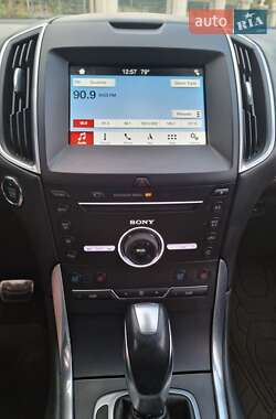 Внедорожник / Кроссовер Ford Edge 2016 в 