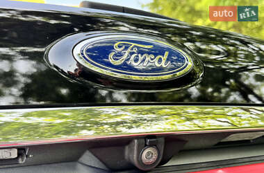 Внедорожник / Кроссовер Ford Edge 2020 в 