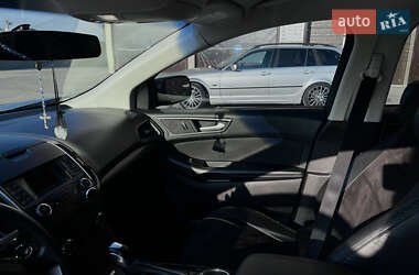 Внедорожник / Кроссовер Ford Edge 2016 в 