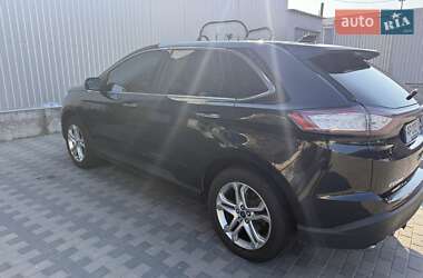 Внедорожник / Кроссовер Ford Edge 2015 в 