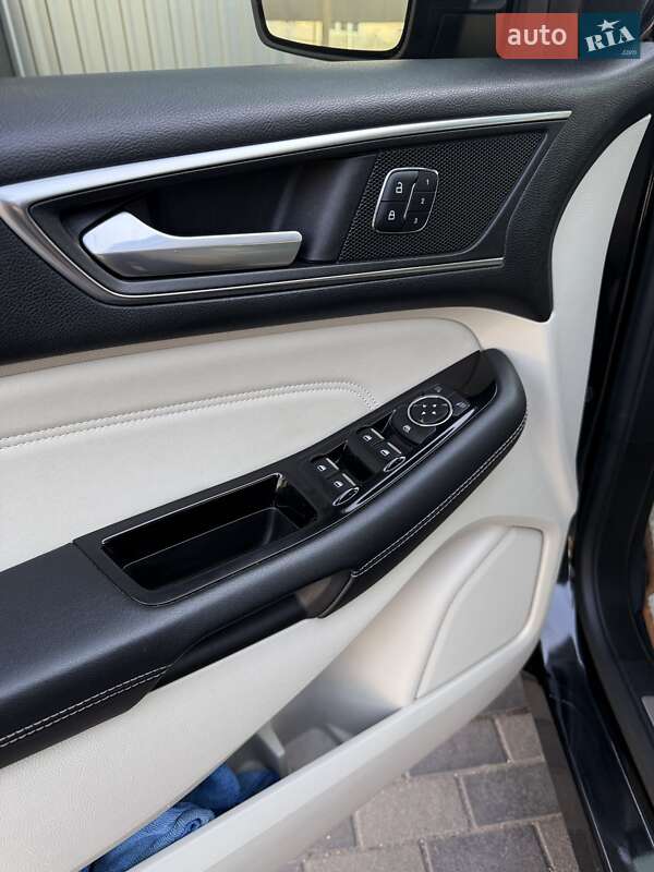 Внедорожник / Кроссовер Ford Edge 2015 в Запорожье