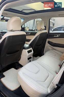 Внедорожник / Кроссовер Ford Edge 2015 в 