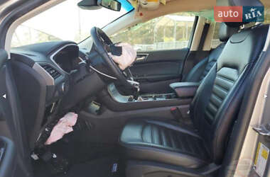 Внедорожник / Кроссовер Ford Edge 2020 в 