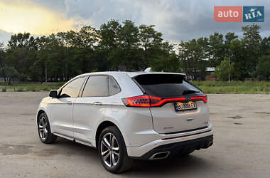 Внедорожник / Кроссовер Ford Edge 2016 в 
