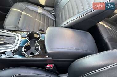 Внедорожник / Кроссовер Ford Edge 2017 в 