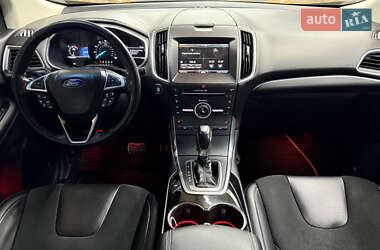 Внедорожник / Кроссовер Ford Edge 2016 в 