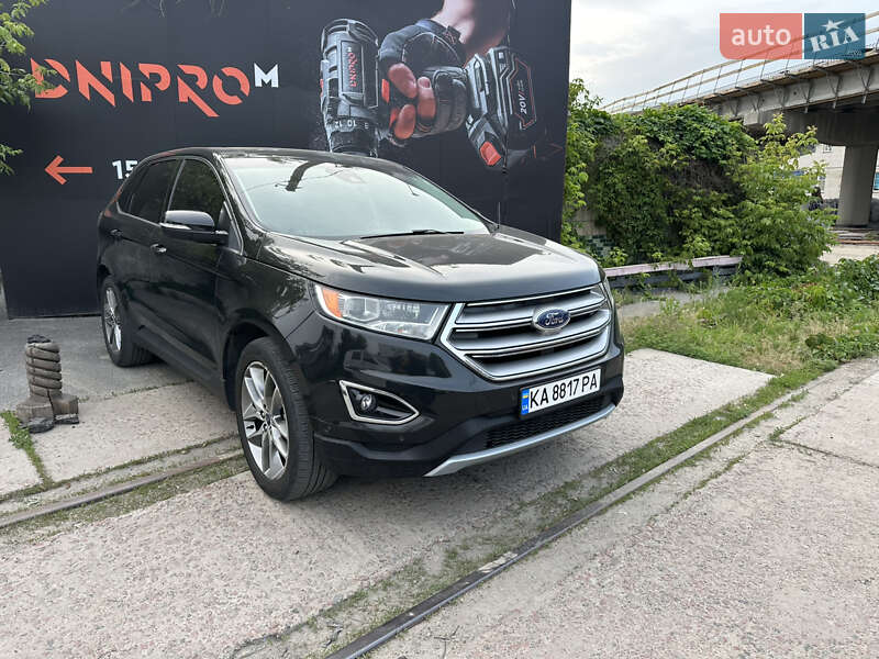 Внедорожник / Кроссовер Ford Edge 2015 в 