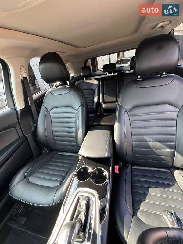 Внедорожник / Кроссовер Ford Edge 2015 в Чернигове
