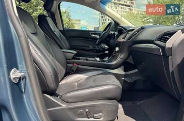 Внедорожник / Кроссовер Ford Edge 2019 в 