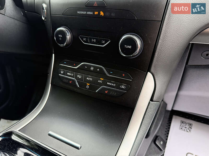 Внедорожник / Кроссовер Ford Edge 2020 в Стрые