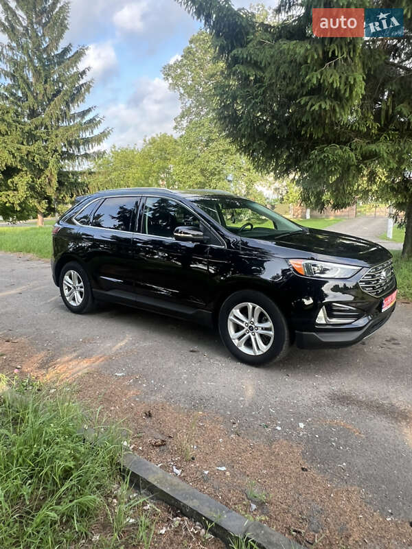 Внедорожник / Кроссовер Ford Edge 2019 в Дубно