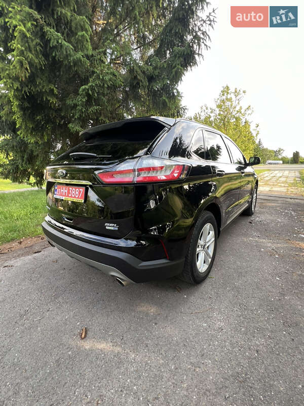 Внедорожник / Кроссовер Ford Edge 2019 в Дубно