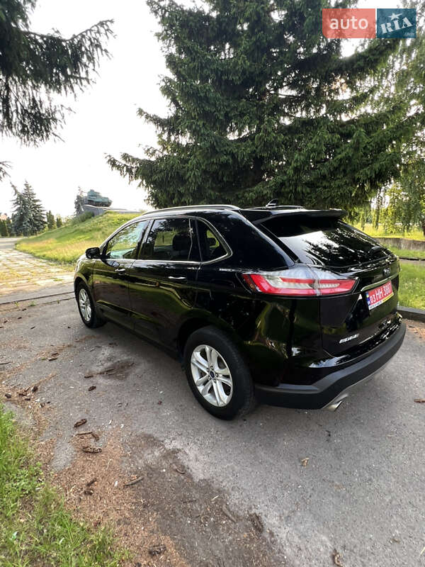 Внедорожник / Кроссовер Ford Edge 2019 в Дубно