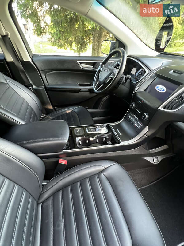 Внедорожник / Кроссовер Ford Edge 2019 в Дубно