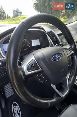 Внедорожник / Кроссовер Ford Edge 2019 в 