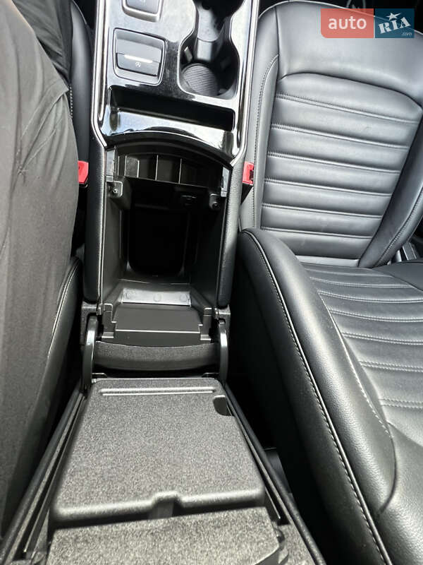 Внедорожник / Кроссовер Ford Edge 2019 в Дубно