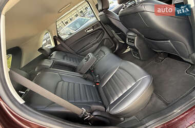 Внедорожник / Кроссовер Ford Edge 2022 в 
