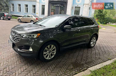 Внедорожник / Кроссовер Ford Edge 2020 в 