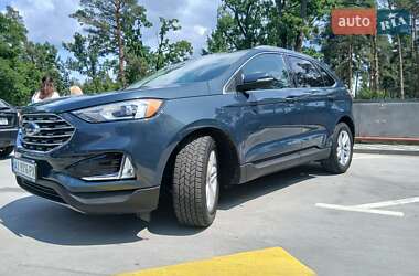 Внедорожник / Кроссовер Ford Edge 2018 в 