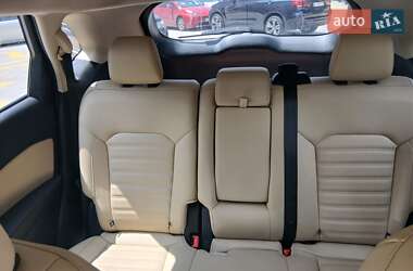 Внедорожник / Кроссовер Ford Edge 2018 в 