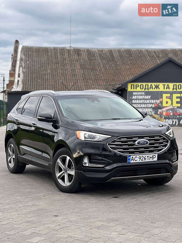 Внедорожник / Кроссовер Ford Edge 2019 в 