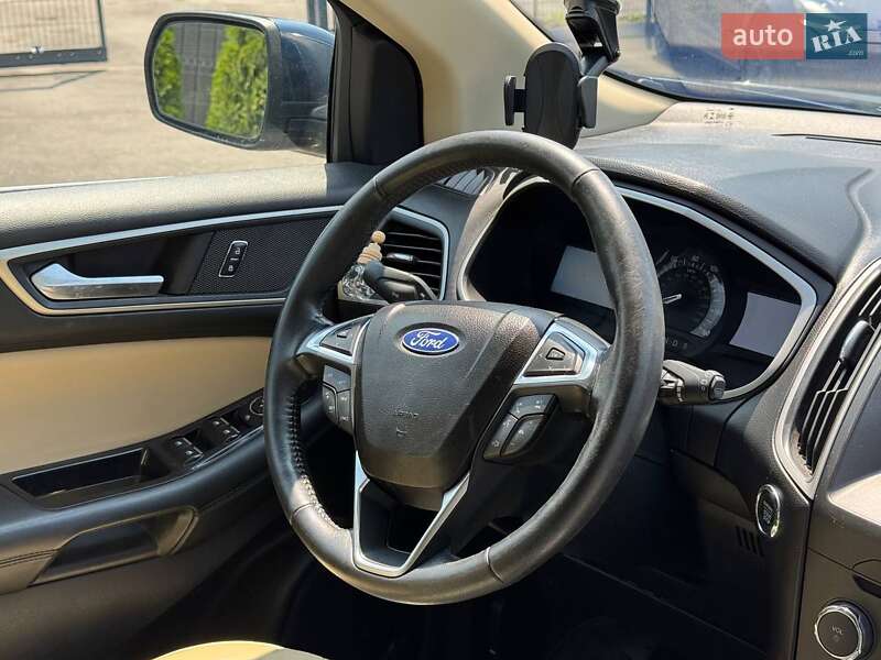 Внедорожник / Кроссовер Ford Edge 2017 в Каменец-Подольском