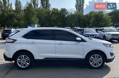 Внедорожник / Кроссовер Ford Edge 2017 в 