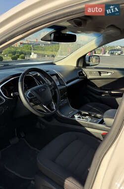 Внедорожник / Кроссовер Ford Edge 2019 в 