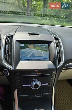 Внедорожник / Кроссовер Ford Edge 2015 в 