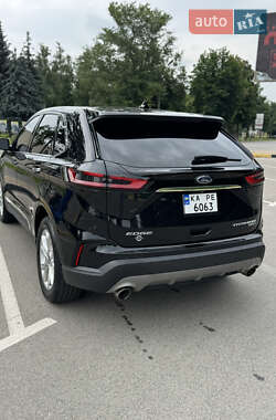 Внедорожник / Кроссовер Ford Edge 2019 в 
