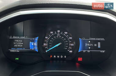 Внедорожник / Кроссовер Ford Edge 2016 в 