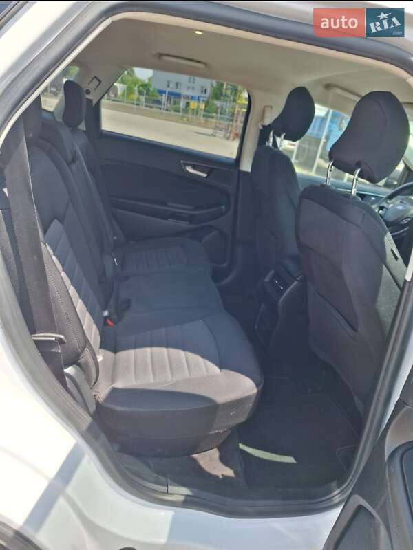 Внедорожник / Кроссовер Ford Edge 2018 в Нововолынске