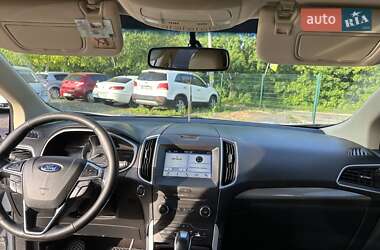 Внедорожник / Кроссовер Ford Edge 2017 в 