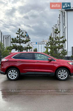 Внедорожник / Кроссовер Ford Edge 2023 в 
