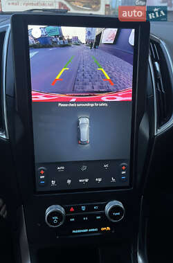 Внедорожник / Кроссовер Ford Edge 2023 в 