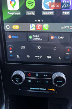Внедорожник / Кроссовер Ford Edge 2023 в 