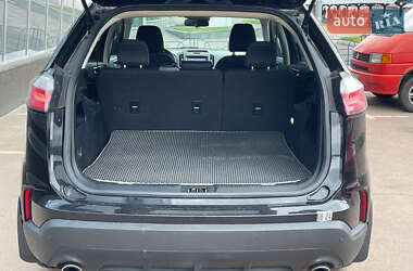 Внедорожник / Кроссовер Ford Edge 2019 в 