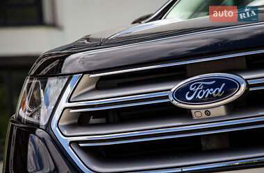Внедорожник / Кроссовер Ford Edge 2016 в 