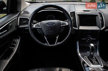Внедорожник / Кроссовер Ford Edge 2016 в 